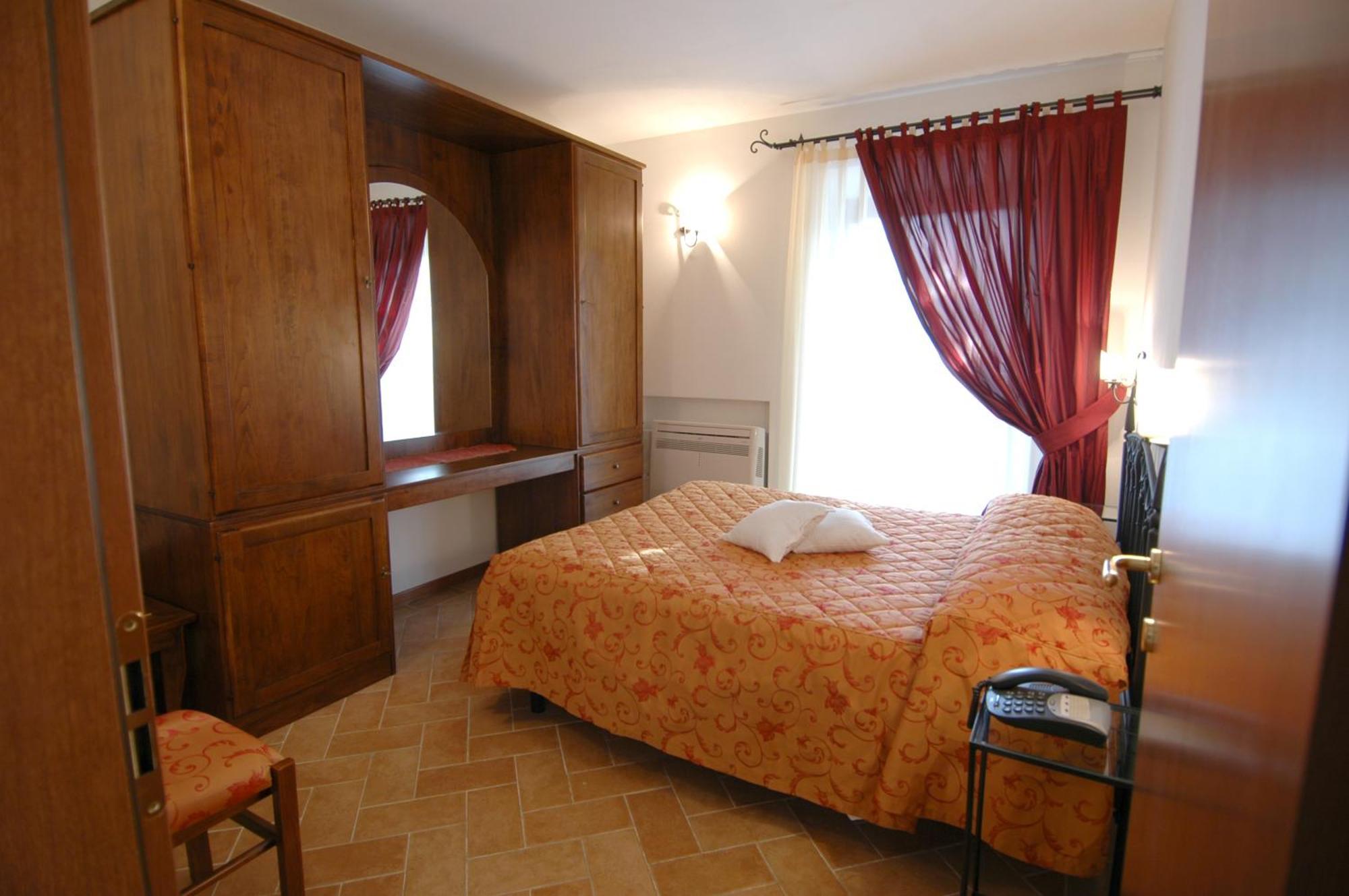 Colleverde Country House & Spa Urbino Extérieur photo